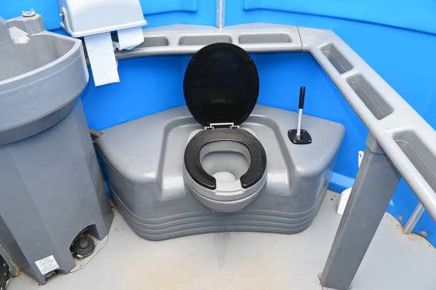 Affordable portable toilet rental in Lyons, WI